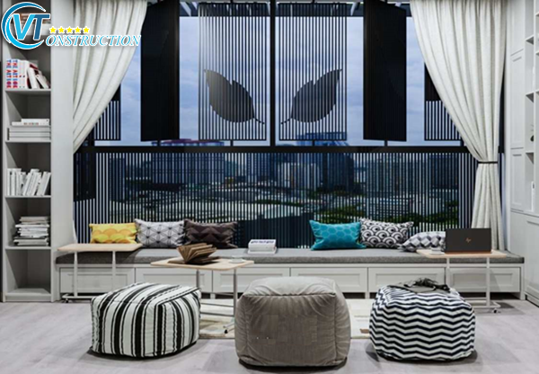 Nội thất phòng sinh hoạt chung được thiết kế tinh tế với tone màu trắng chủ đạo